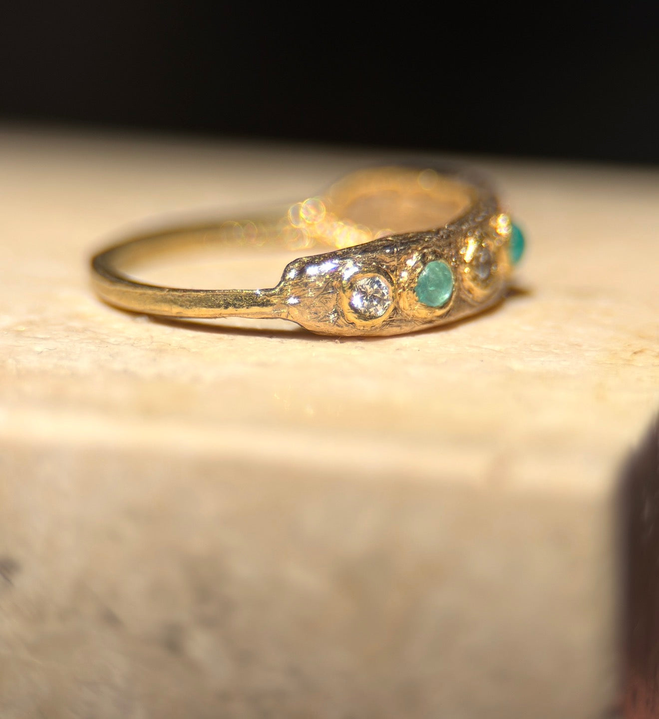 Brazilian Paraiba Tourmalines Neon Blue and Diamonds Band 18 Ct Gold