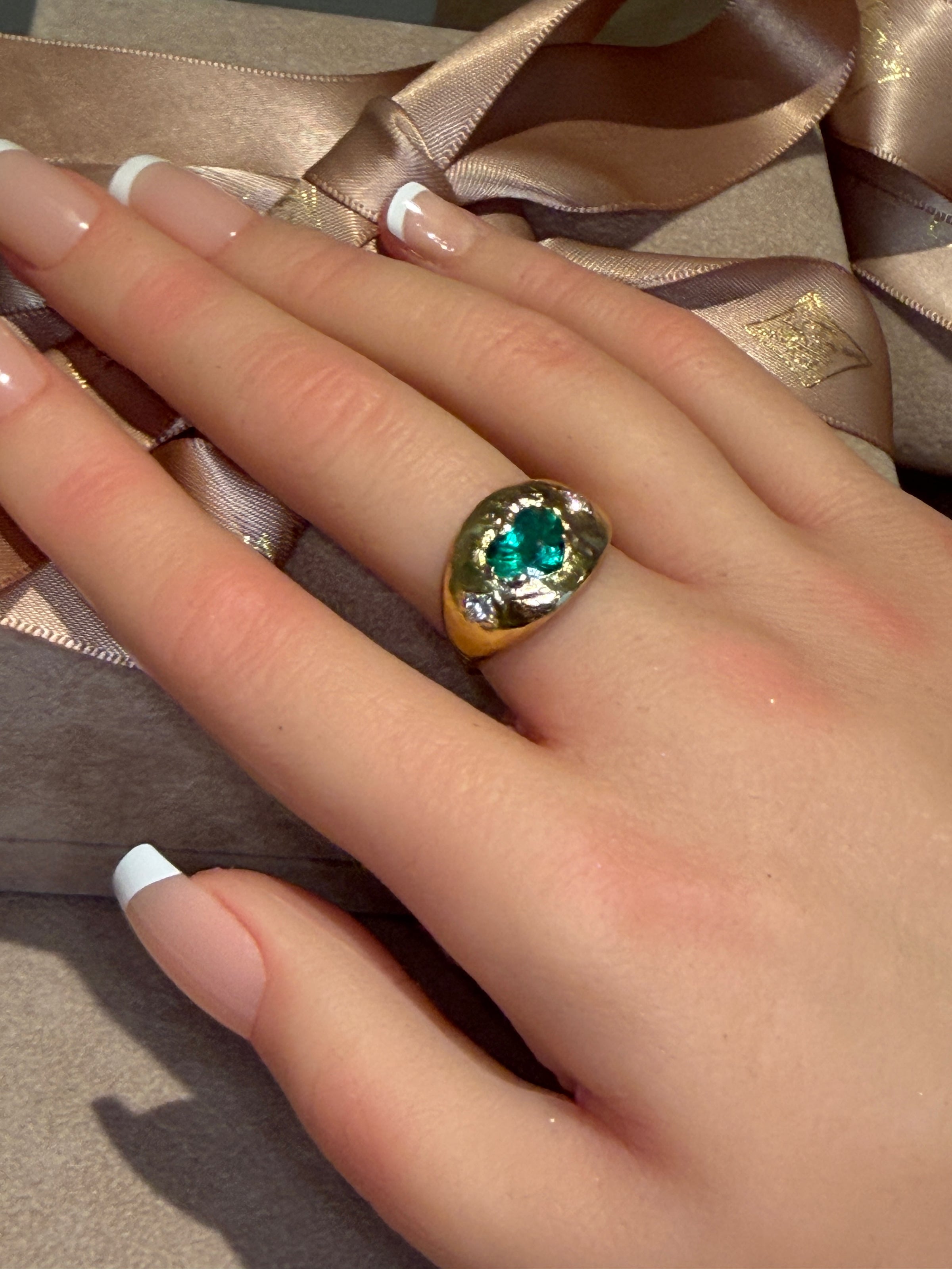 Chubby Cupid Band Colombian Emerald Heart Ring with Princess Diamonds 18 Ct Gold