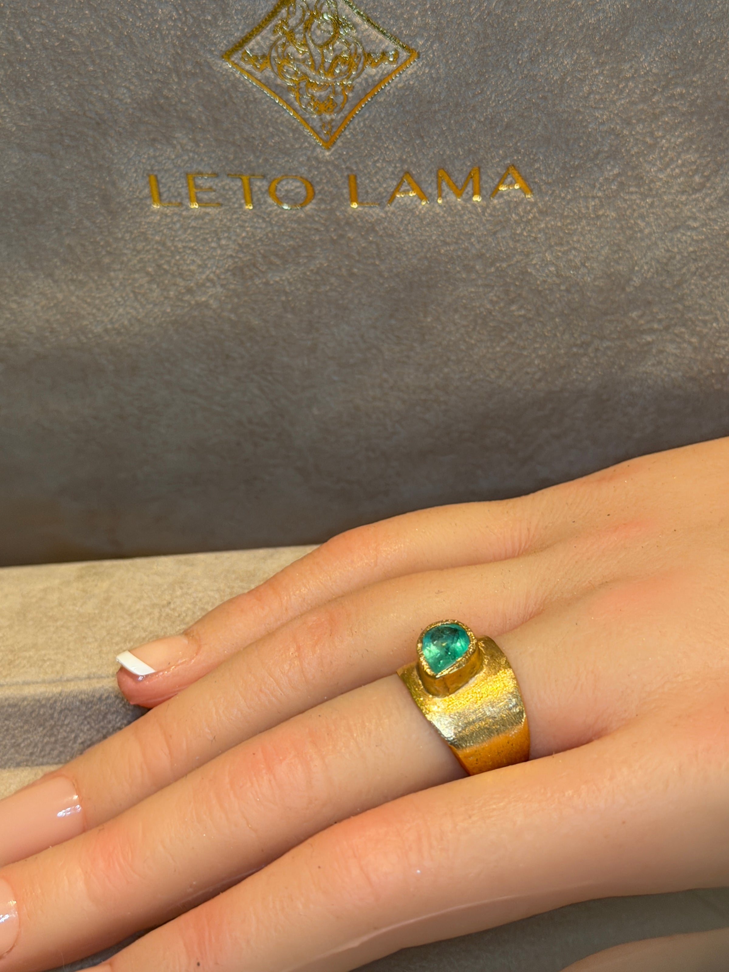 Muzo Colombian Emerald 1.6 Ct Certified Cigar Ring