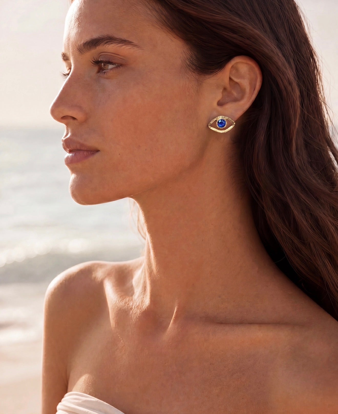 Blue Sapphire Eye Stud Earrings 18 Ct Yellow Gold