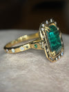 4.26 Cts Emerald Cut Art Deco 18 Ct Gold Ring with diamonds