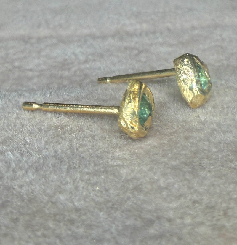 (Collected - Bespoke Variations available) Bezel Set Wobbly Baby Mini Emerald Heart Studs 18 Ct Gold (Pair)