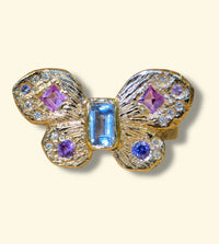 Pastel Butterfly Queen Sapphires and Diamonds Cocktail Ring 18 Ct Gold