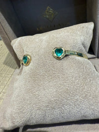 1.35 Cts Emerald Hearts Toi & Moi Love Bracelet Bangle 18 Ct Gold - Collected — Bespoke Variations Available