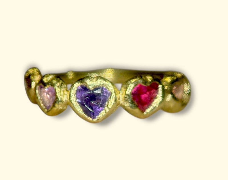 Sapphire Hearts Bezel Band Bubbles 18 Ct Gold  (Available at Madlords, Paris)