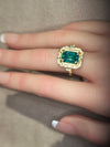 4.26 Cts Emerald Cut Art Deco 18 Ct Gold Ring with diamonds