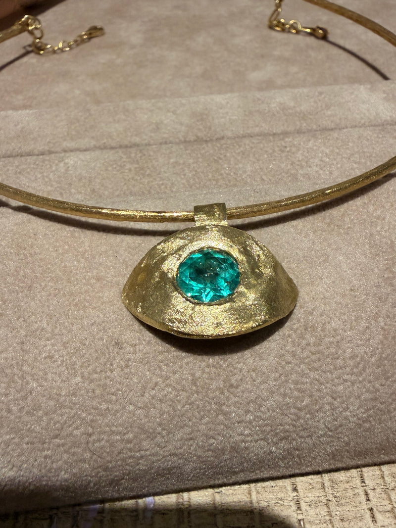 “Esmeralda Eye” Certified 2 Ct Emerald Round Large Evil Eye Wire Collar Necklace 18 Ct Gold