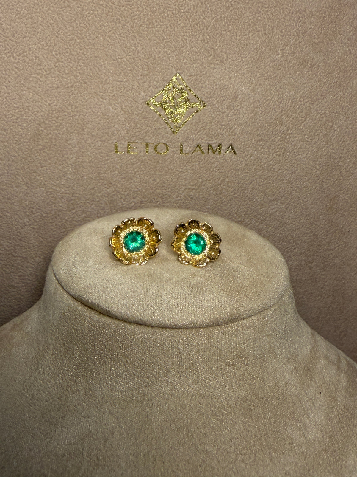 Flower Colombian Emerald Earrings 2 in 1 with removable fringe 18 Ct Gold