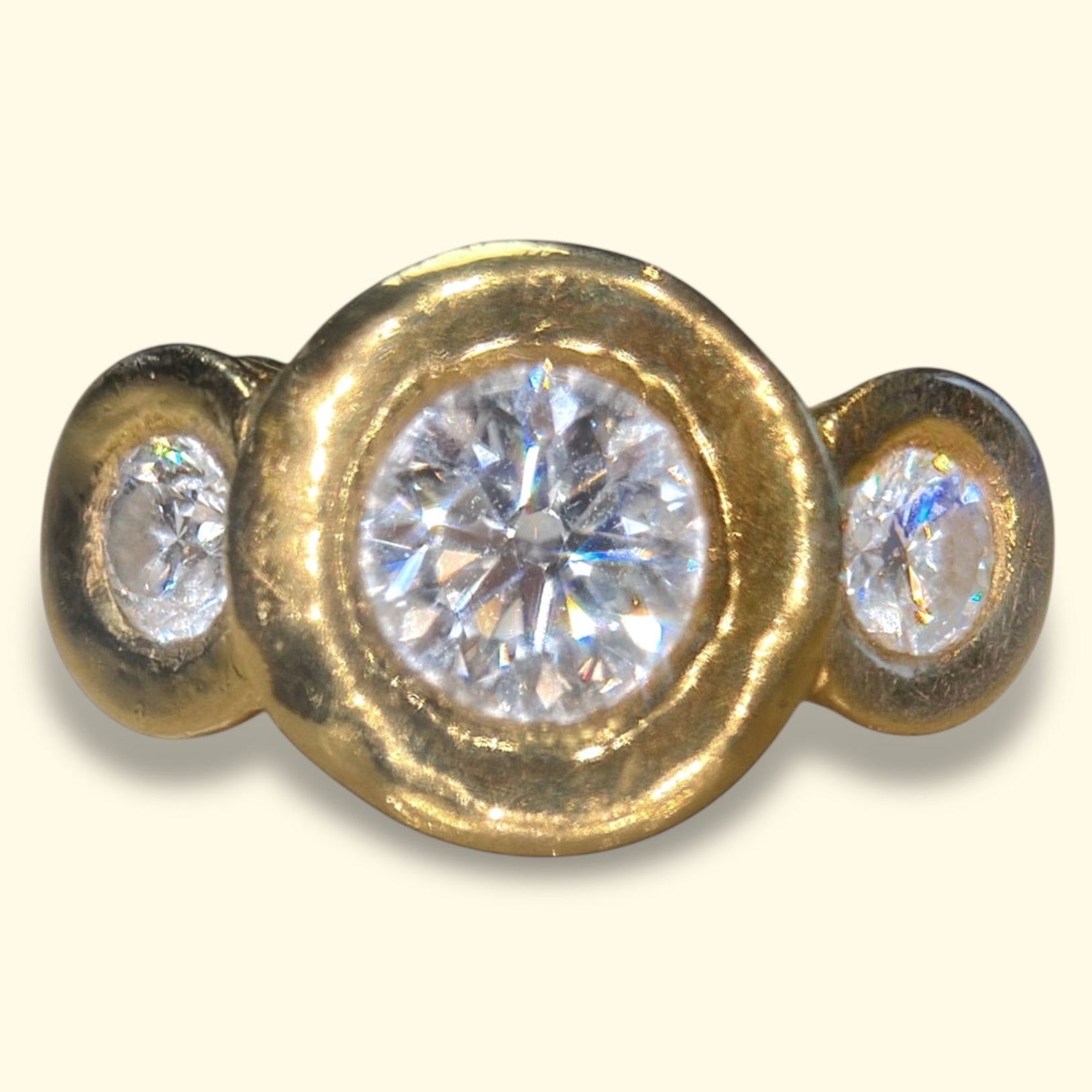 3 Ct Diamond Trilogy - E VVSI GIA Certified in 22 Ct Yellow Gold