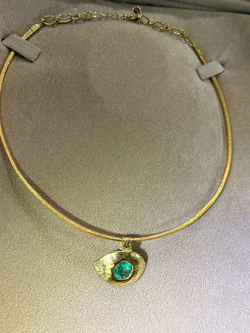 “Esmeralda Eye” Certified 2 Ct Emerald Round Large Evil Eye Wire Collar Necklace 18 Ct Gold