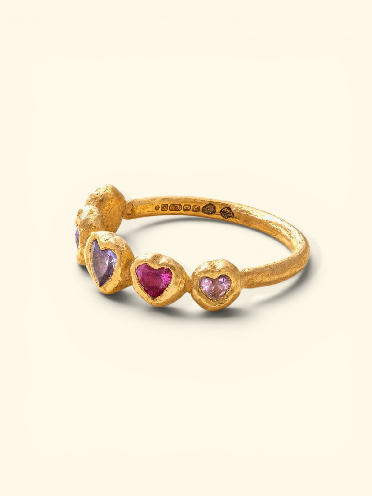Sapphire Hearts Bezel Band Bubbles 18 Ct Gold