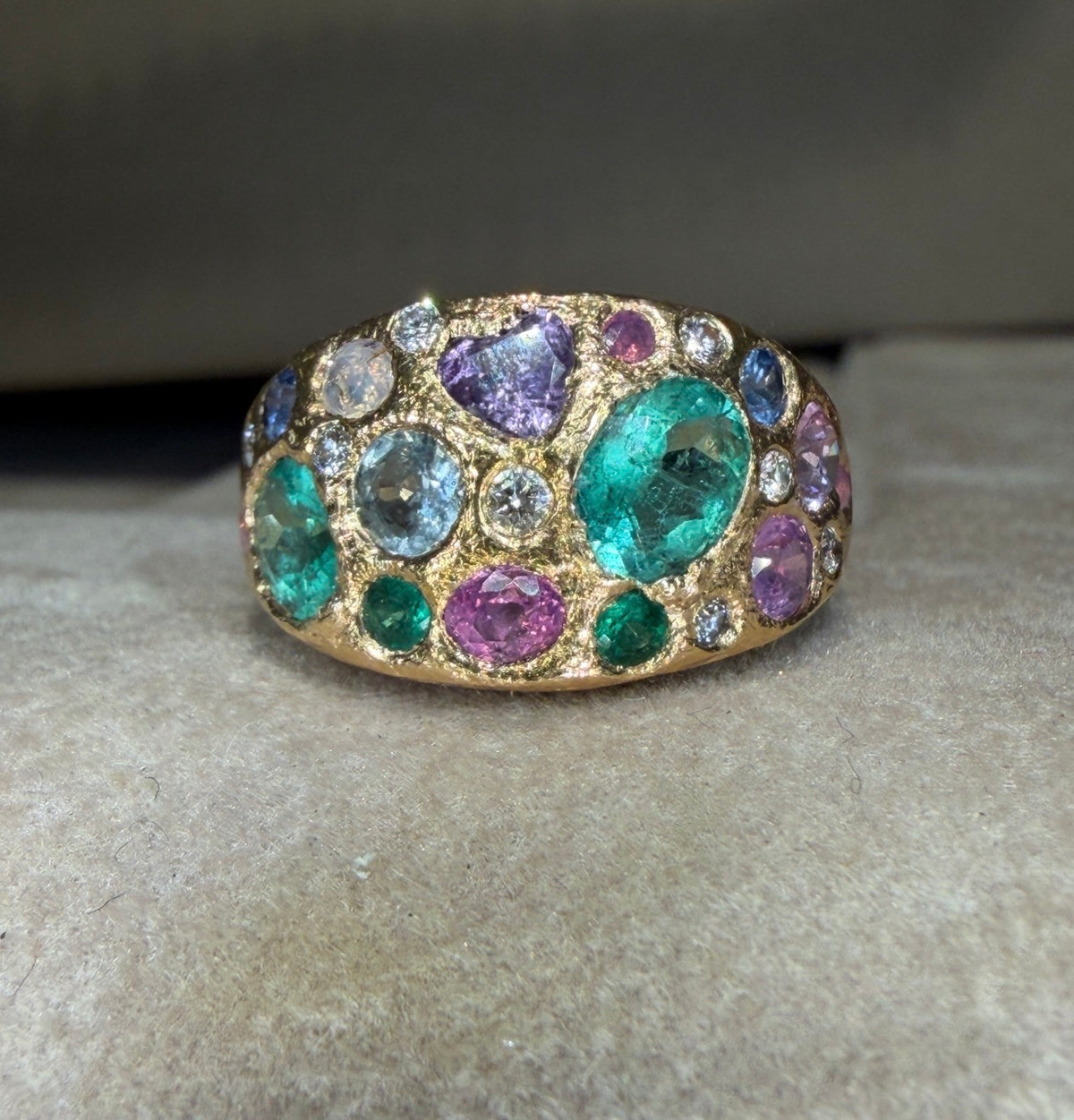 Sapphires and Diamonds Dome Ring 18 Ct Gold “Precious Garden”