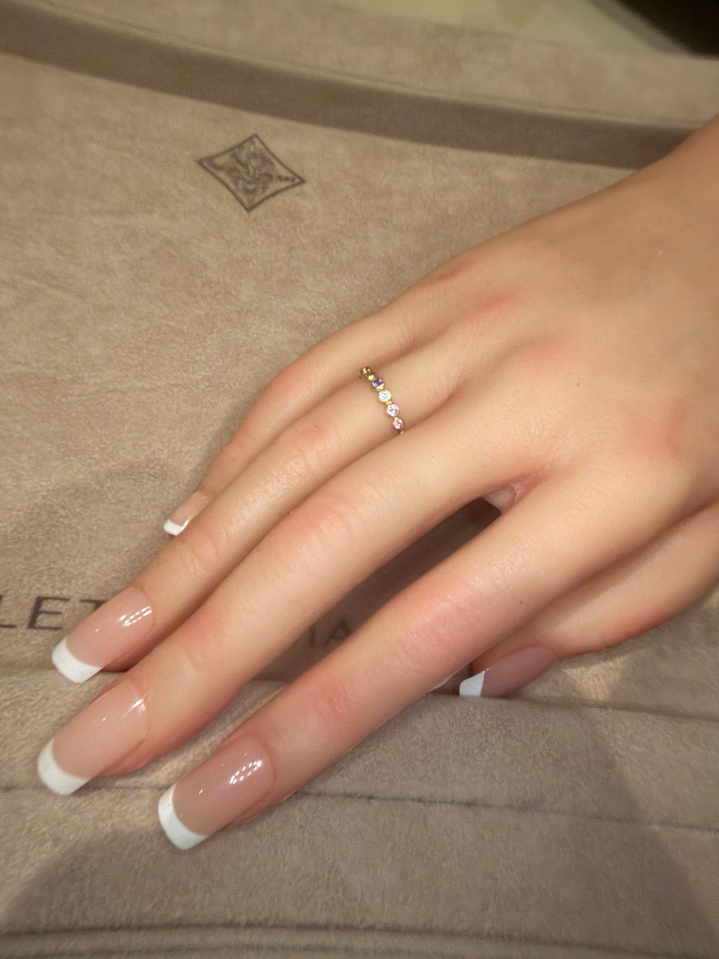 Purple Pastel Pink Purple Sapphires Bubble Band 18 Ct Yellow Gold