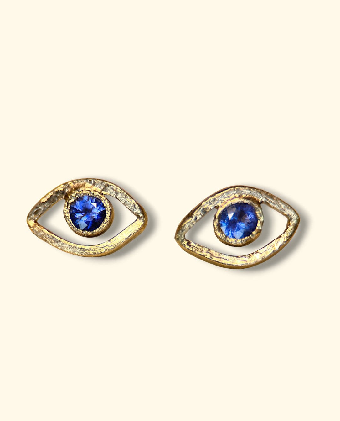 Blue Sapphire Eye Stud Earrings