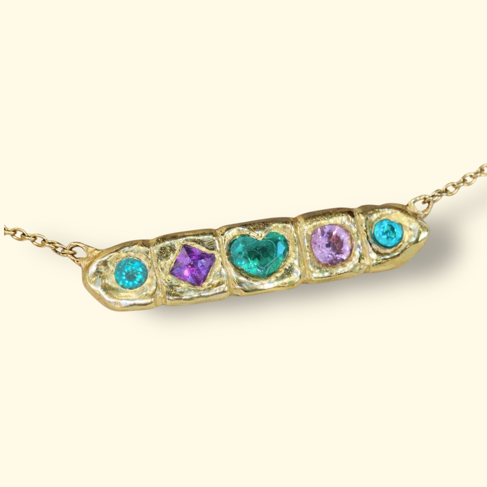 Five stories emerald Heart Paraíba Tourmalines Sapphires Bar necklace in 18 Ct Gold