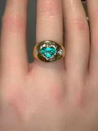 Chubby Cupid Band Colombian Emerald Heart Ring with Princess Diamonds 18 Ct Gold