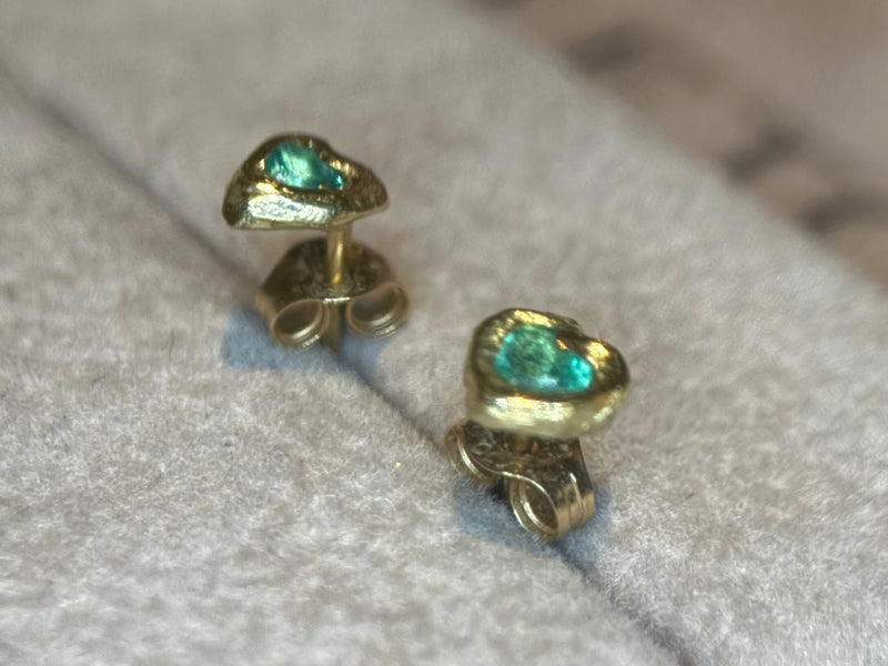 (Collected - Bespoke Variations available) Bezel Set Wobbly Baby Mini Emerald Heart Studs 18 Ct Gold (Pair)