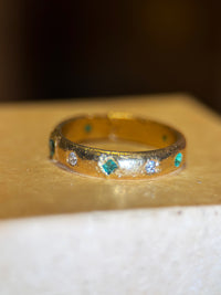 Emeralds and Diamonds All Around Band 18 Ct Yellow Gold