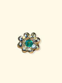 Baby Flower Colombian Emerald Stud (Single) 18 Ct Yellow Gold