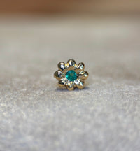 Baby Flower Colombian Emerald Stud (Single) 18 Ct Yellow Gold
