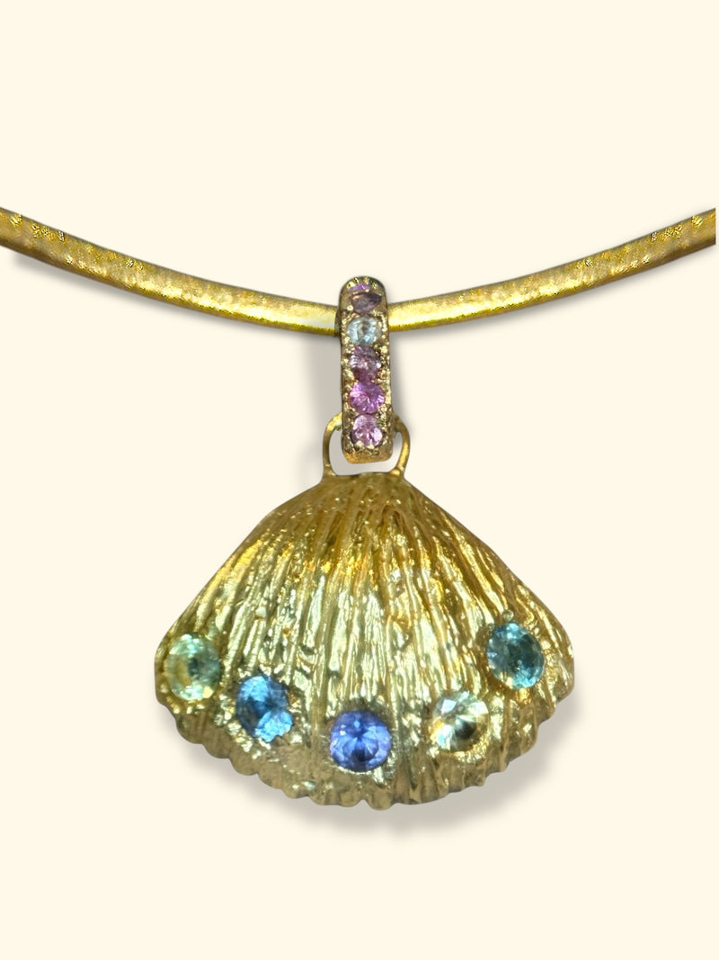 Sea Shell Necklace with Sapphires 18 Ct Gold