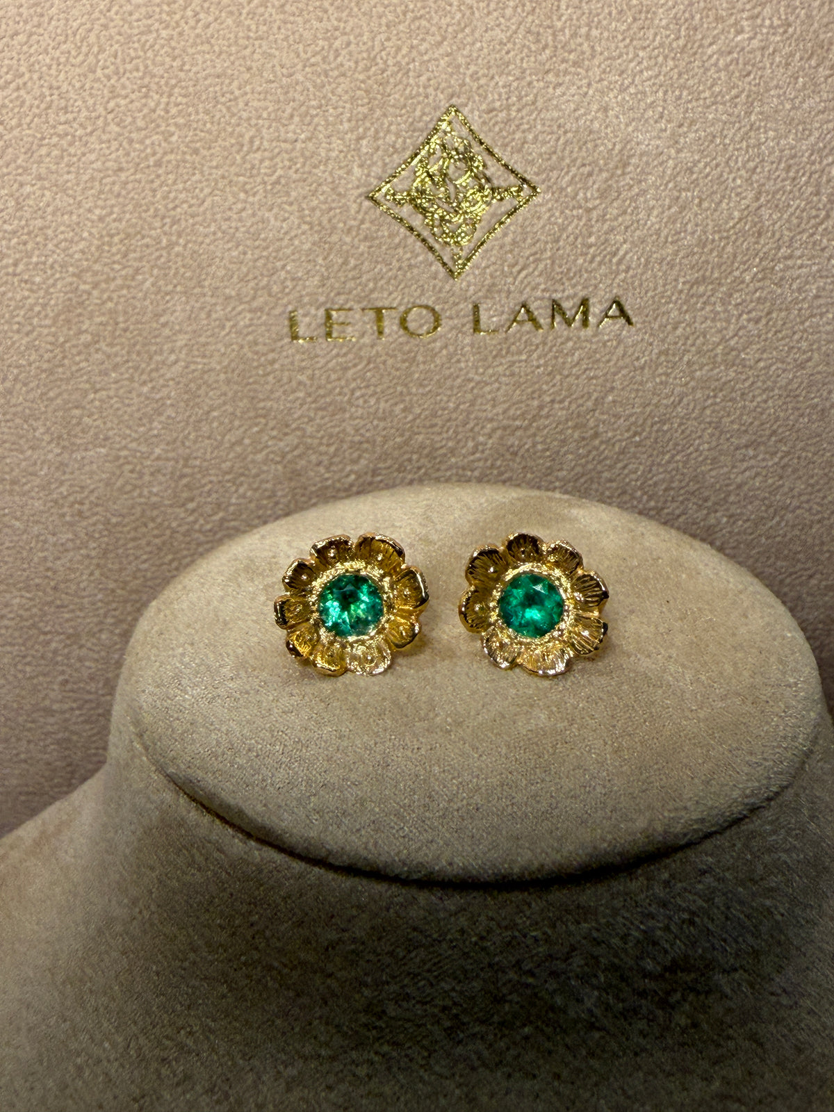 Flower Colombian Emerald Earrings 2 in 1 with removable fringe 18 Ct Gold