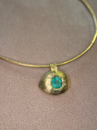 “Esmeralda Eye” Certified 2 Ct Emerald Round Large Evil Eye Wire Torque Collar Necklace 18 Ct Gold
